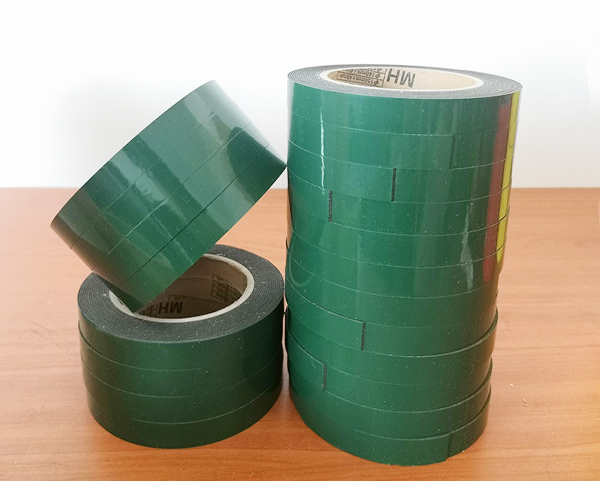 厚いフォームテープ
